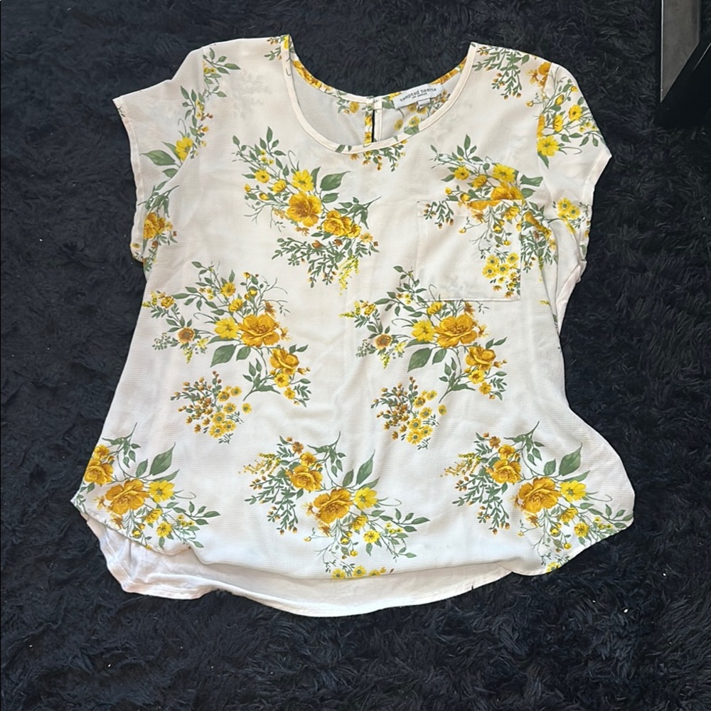 Tempted Hearts White and Yellow Cap Sleeve Blouse